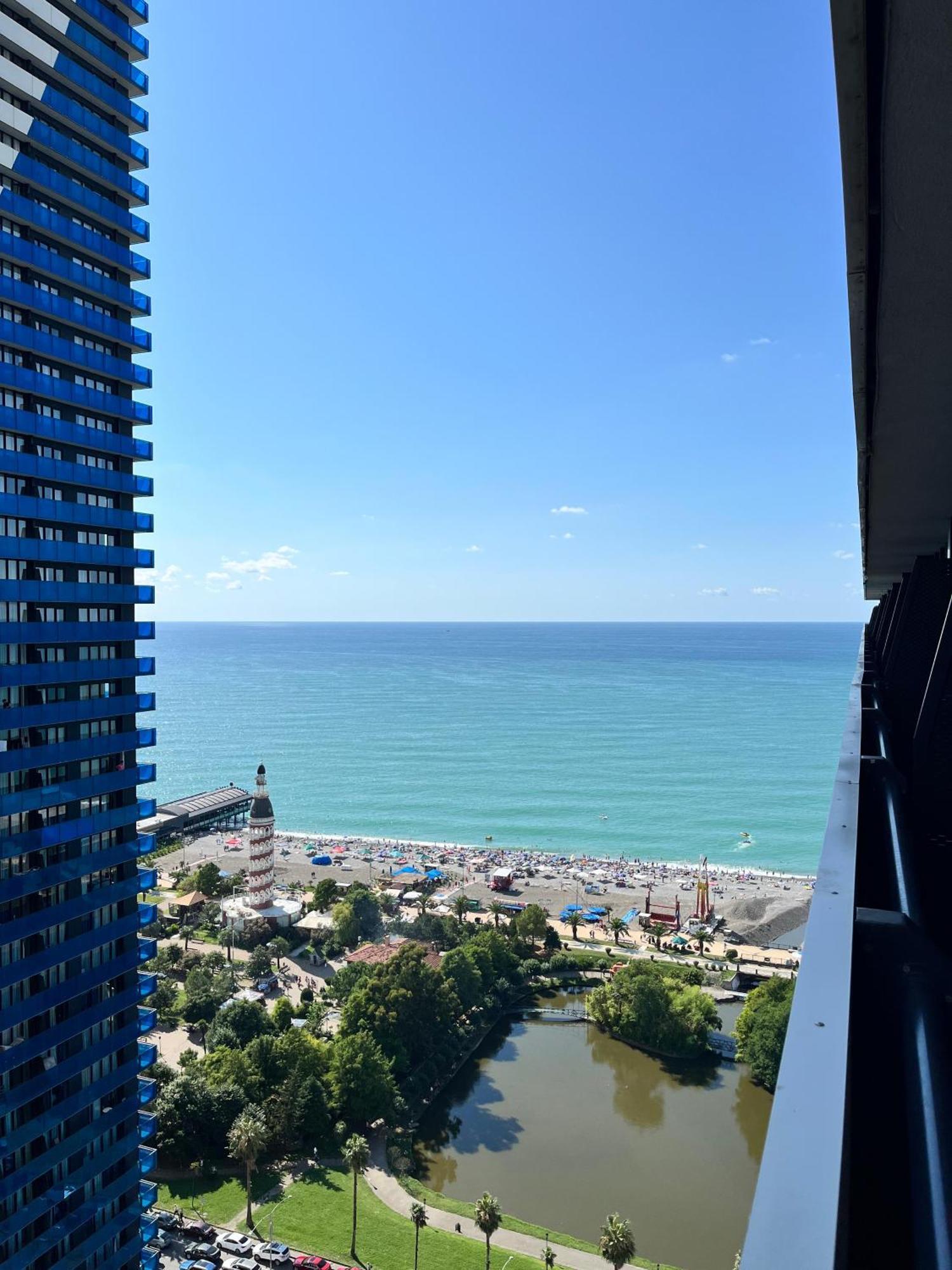 Black sea coast apartment Batumi Exterior foto